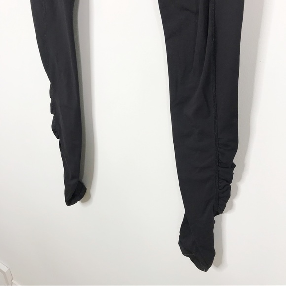 Lululemon Speed Tight Side Pockets Ruched Bottom 6 - Picture 5 of 12